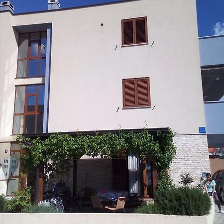 Apartman Edi Nin Esterno foto