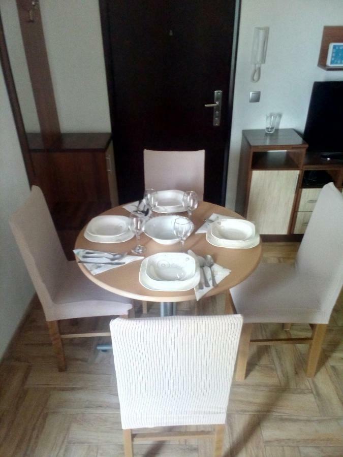 Apartman Edi Nin Esterno foto
